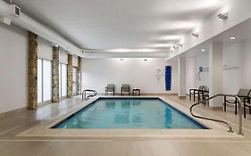 Doubletree By Hilton Pittsburgh Airport